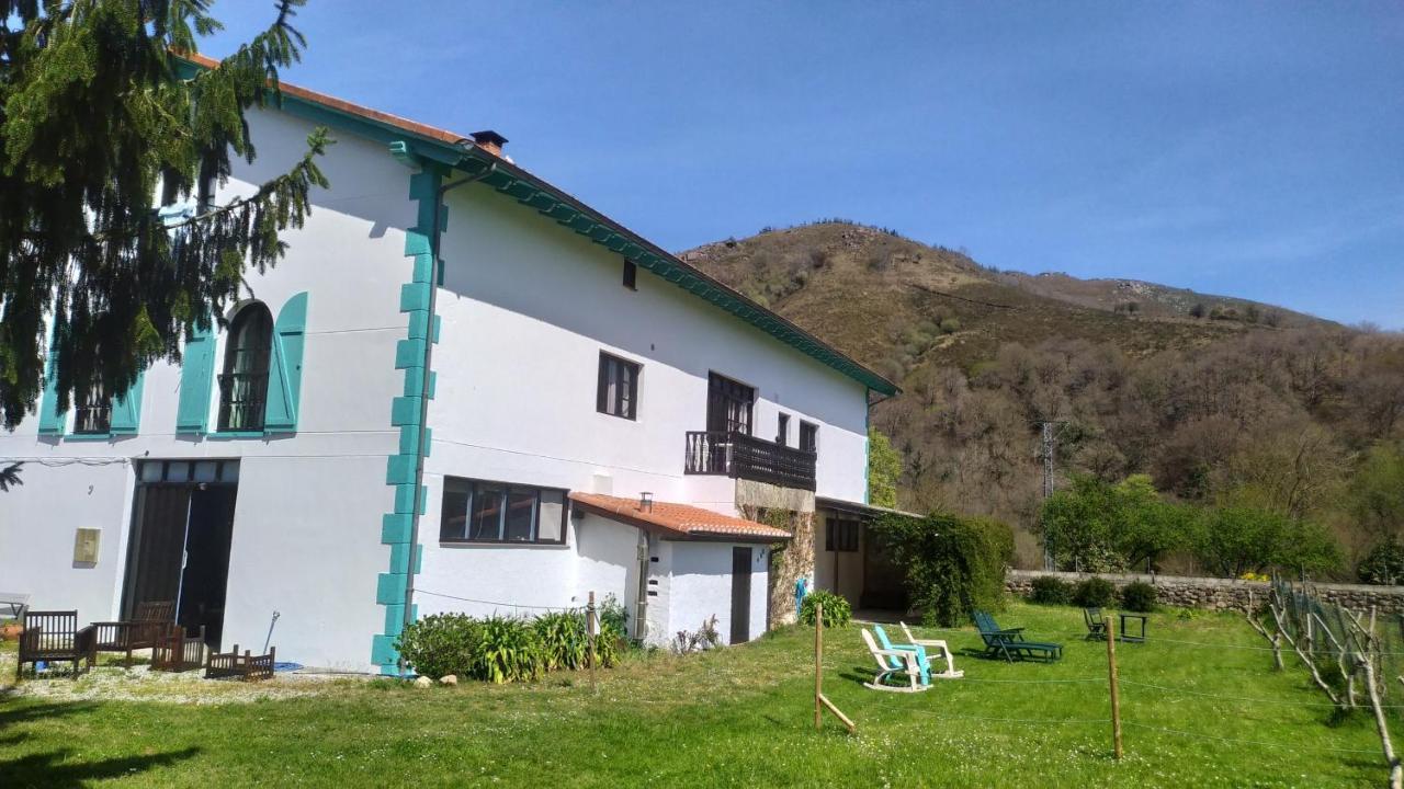 Apartamentos Florinda Ucieda Exterior photo